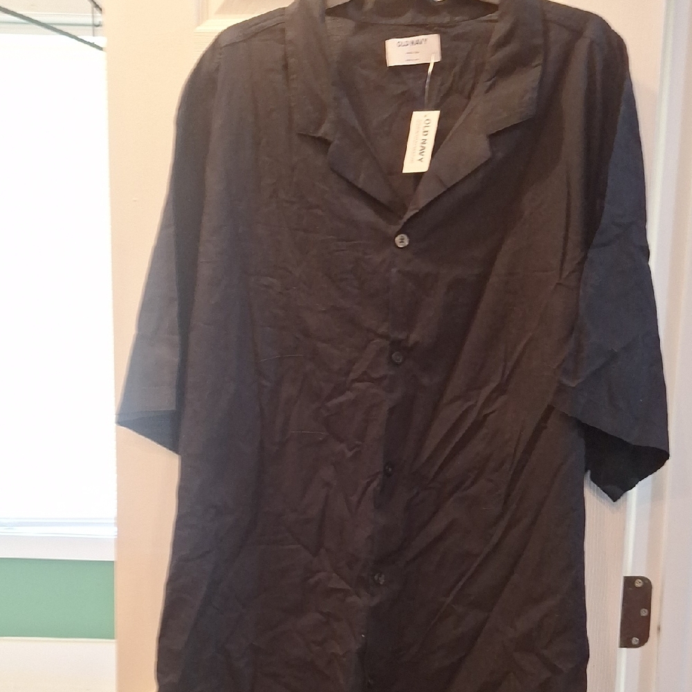 Old Navy Black Short-Sleeve Button Shirt